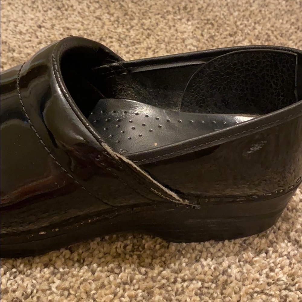Dansko Patent Leather Black Clogs Sz 11 - Picture 5 of 8